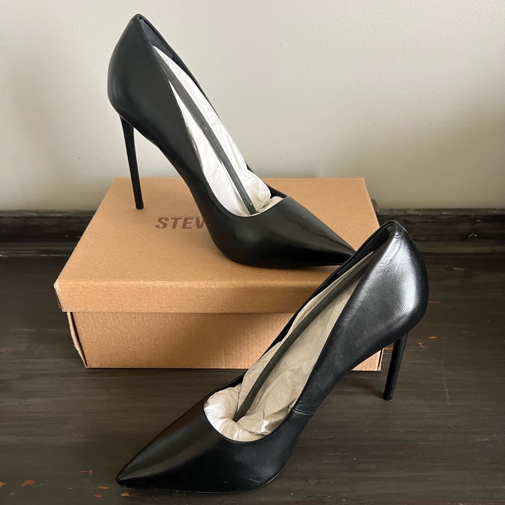 Steve Madden Vala Heels